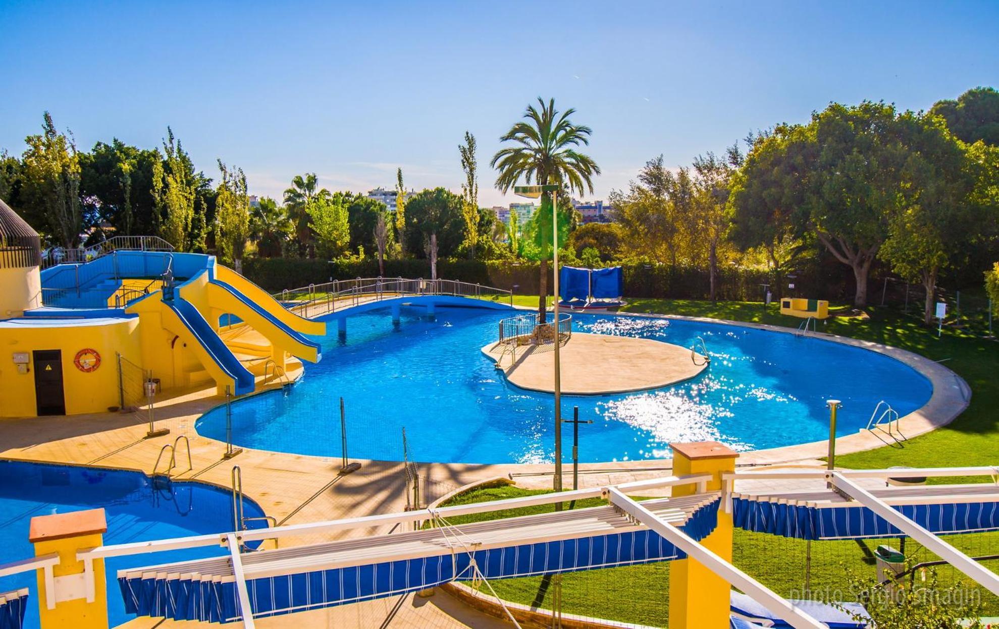 532 Minerva Apartamentos- VISTA AL MAR Y LA PISCINA - EXCELENTE CONEXIÓN WIFI Benalmádena Exterior foto